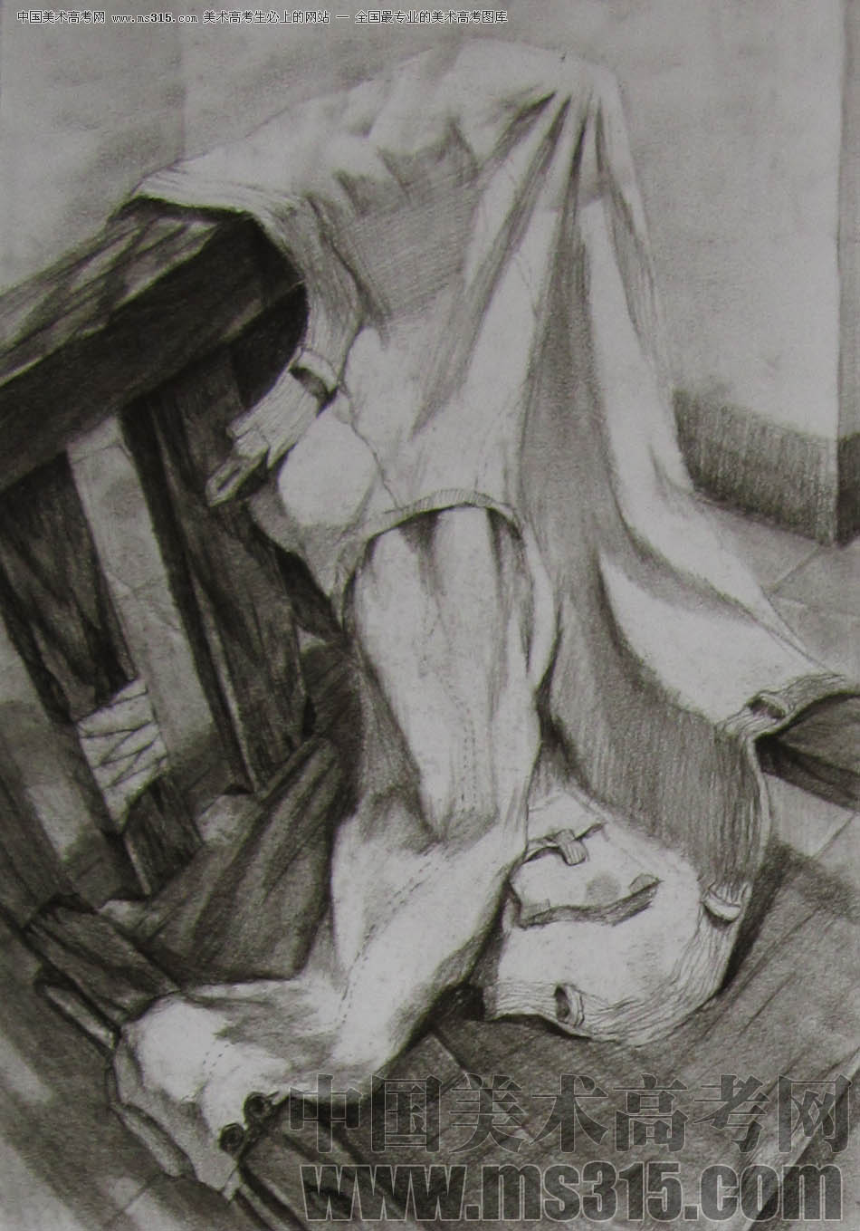 2011年清华大学美术学院素描高分试卷17（设计）