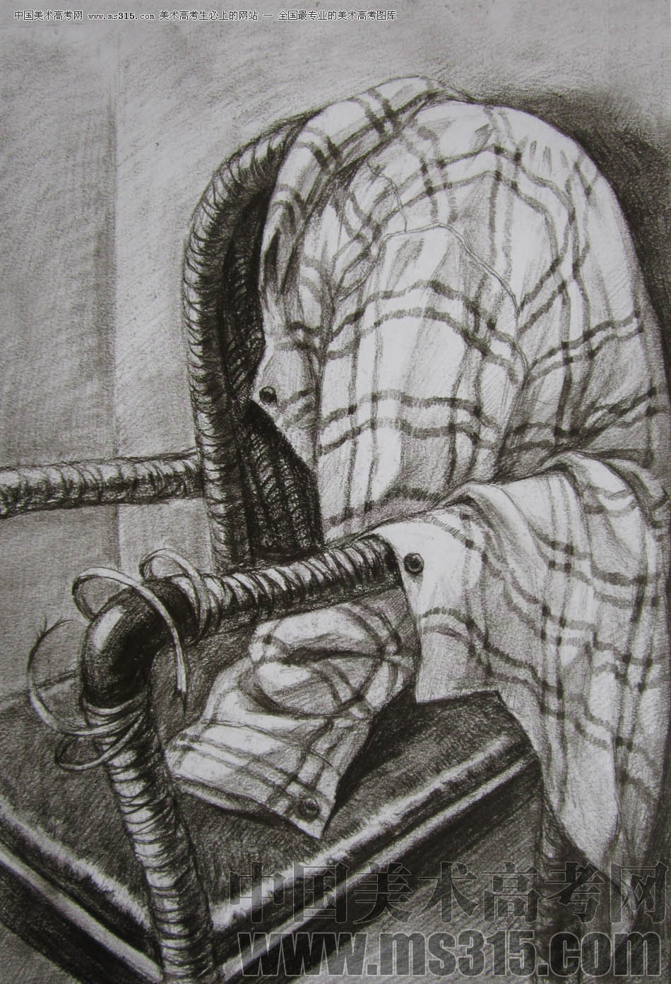 2011年清华大学美术学院素描高分试卷23（设计）