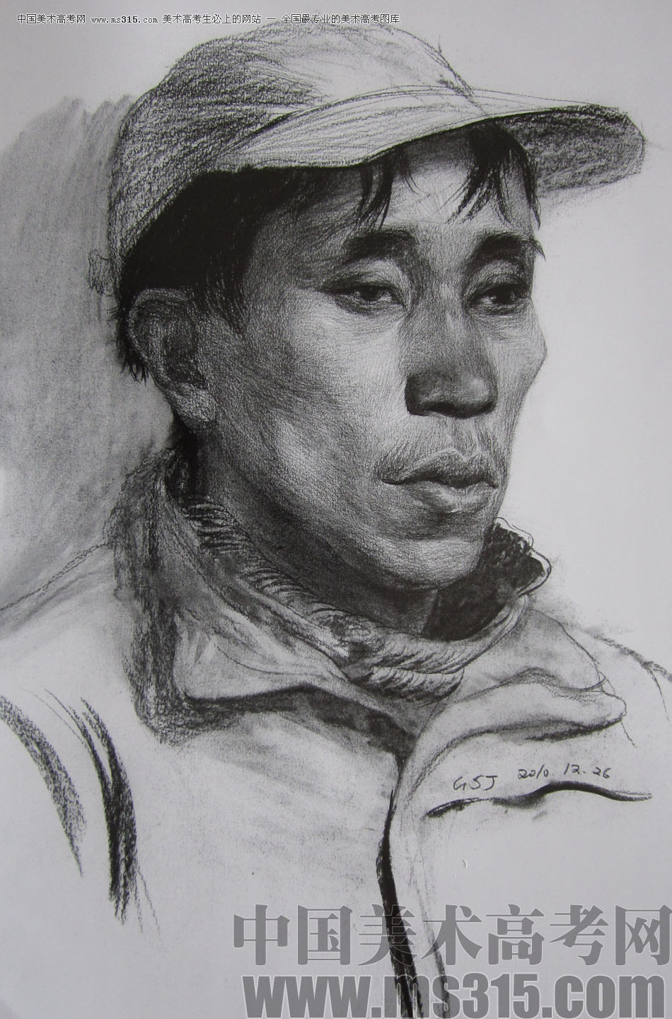 央美清华双状元黄思思素描头像优秀作品17