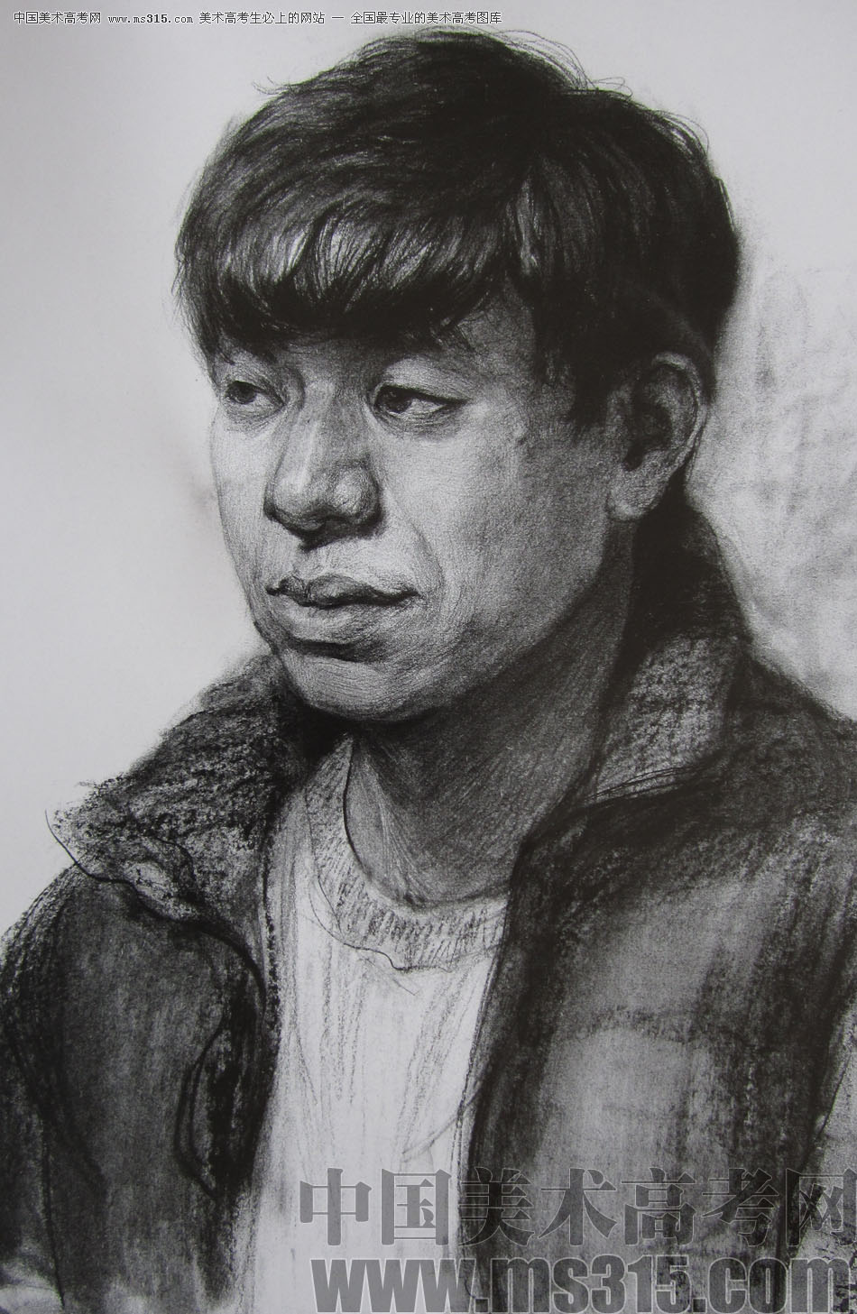 央美清华双状元黄思思素描头像优秀作品19