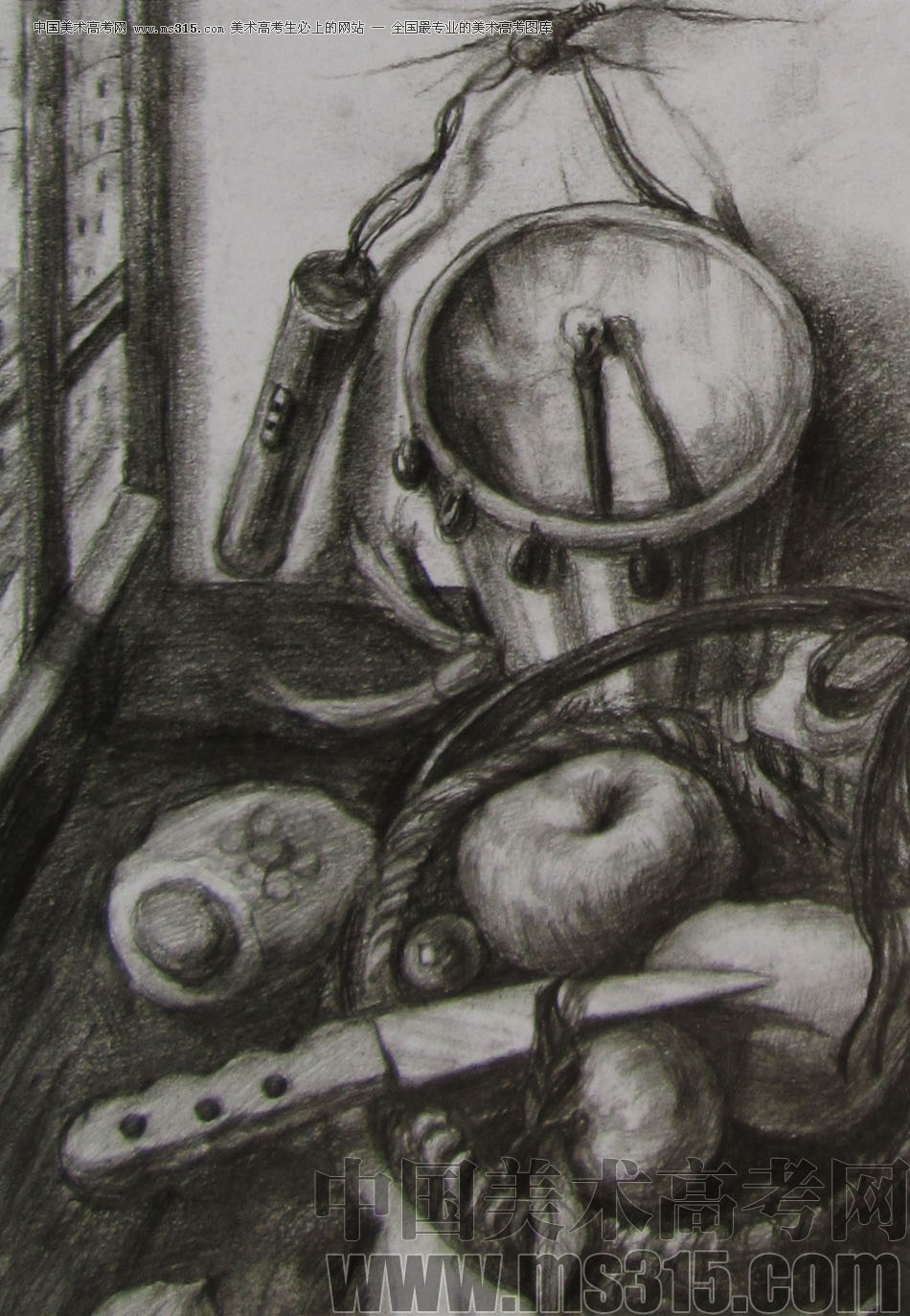 2012年清华大学美术学院素描高分试卷24（设计）