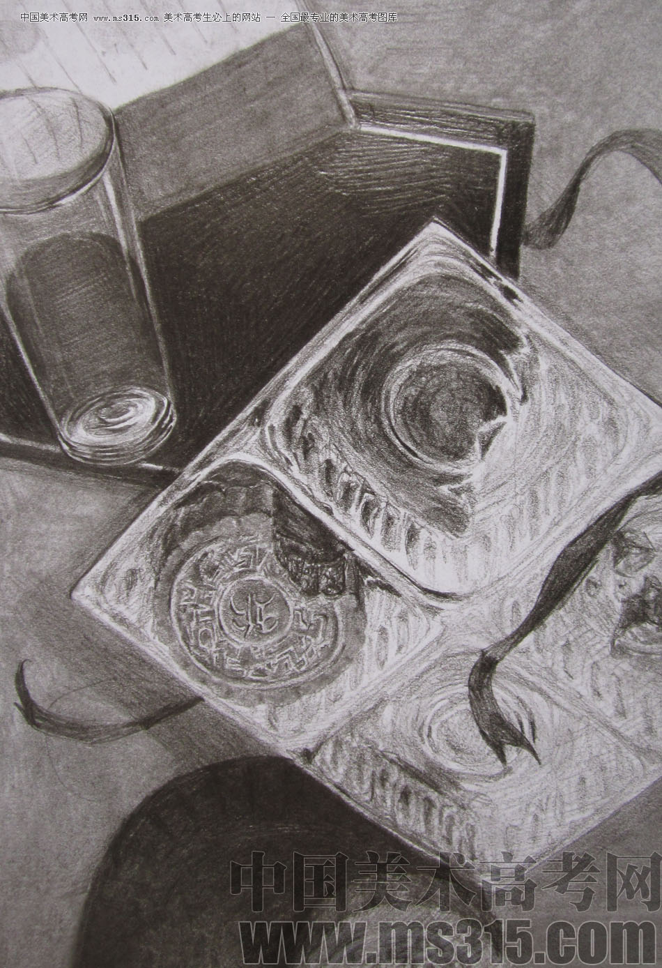 2012年清华大学美术学院素描高分试卷36（设计）