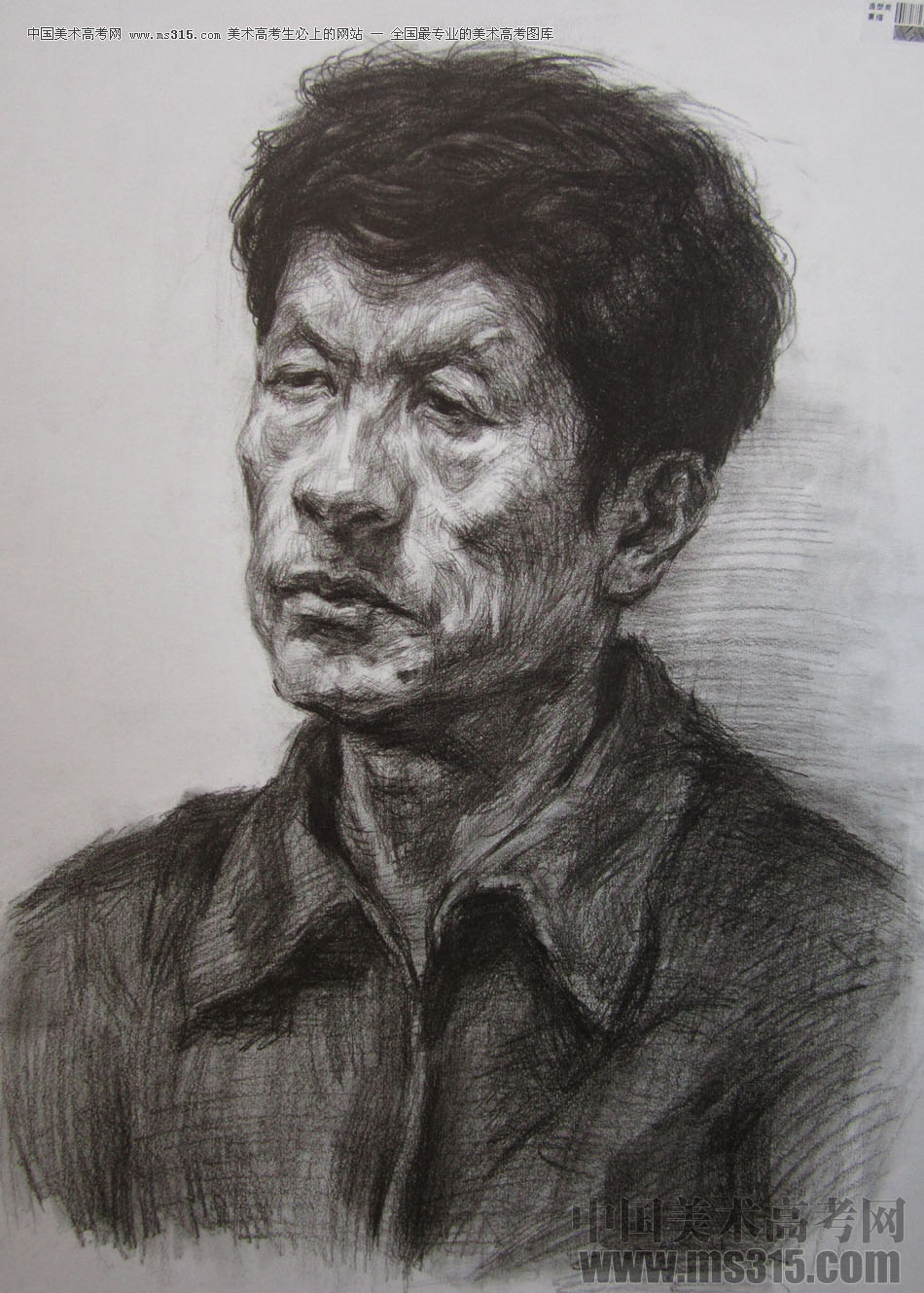 2015年四川美术学院造型素描头像高分卷7
